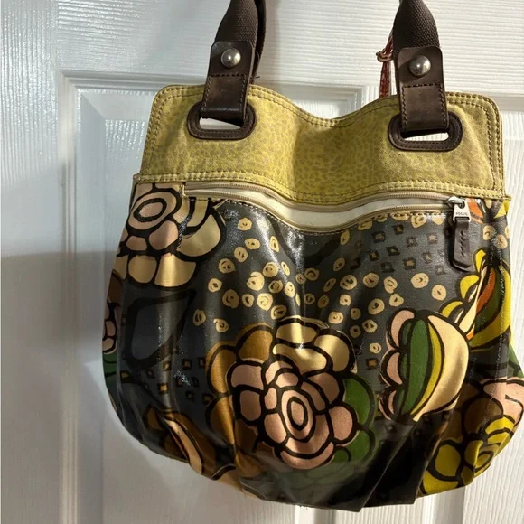 Chic Floral Shoulder Bag - Yellow and Brown 3 piece Key-Per Fossil Set Like New - Picture 4 of 16